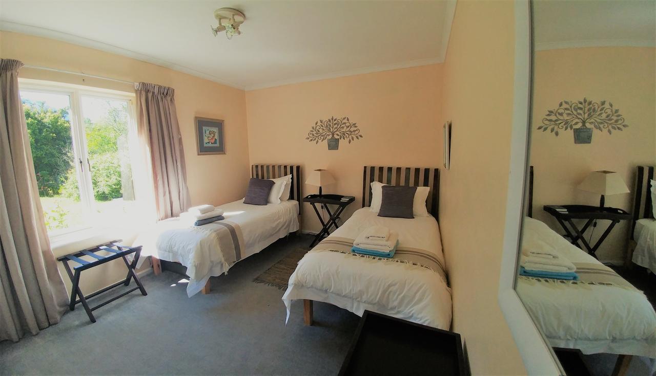 Besigheim Bed & Breakfast Стеленбош Екстериор снимка