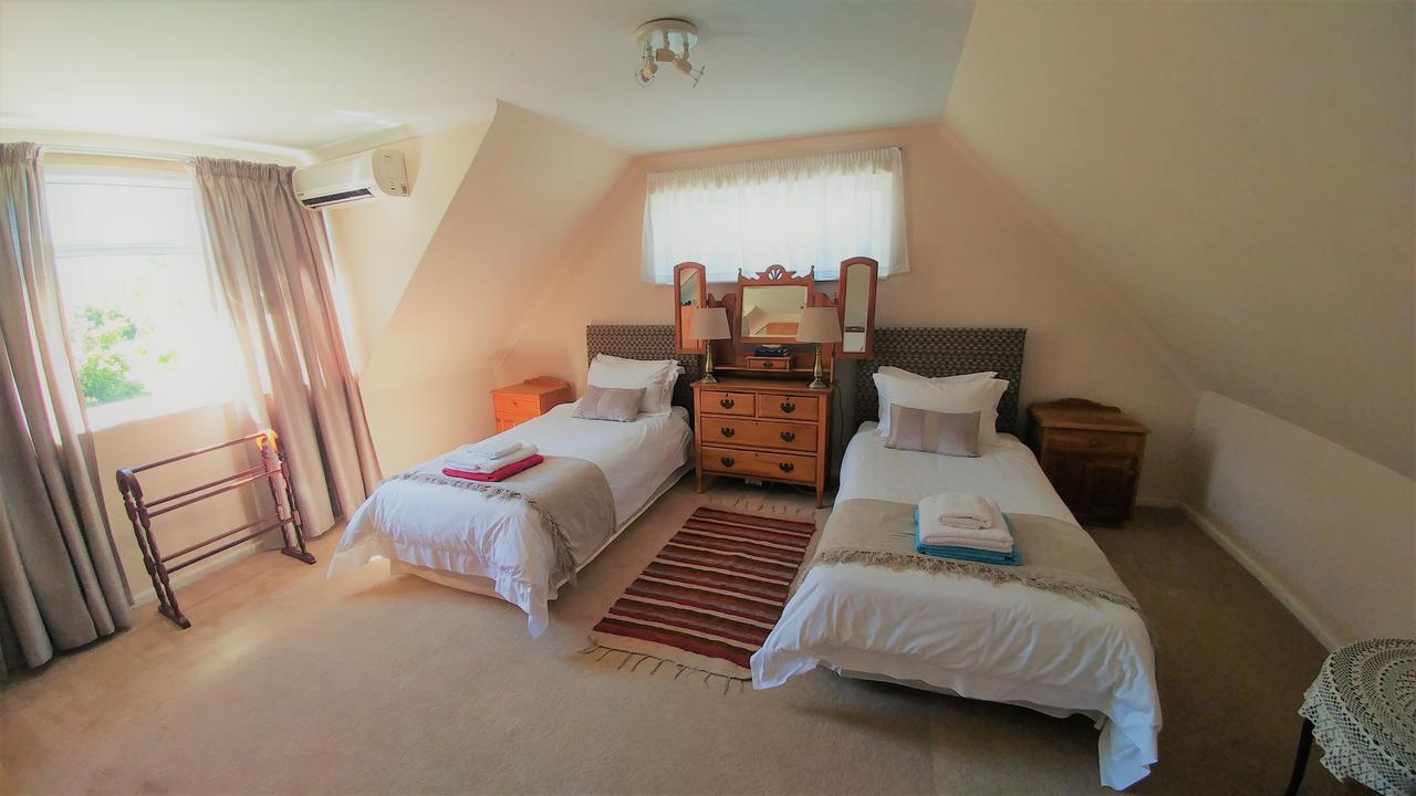 Besigheim Bed & Breakfast Стеленбош Екстериор снимка