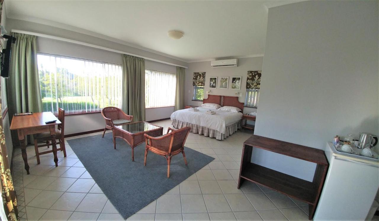 Besigheim Bed & Breakfast Стеленбош Екстериор снимка
