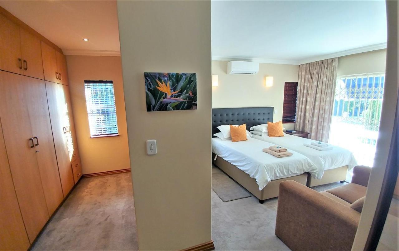 Besigheim Bed & Breakfast Стеленбош Екстериор снимка