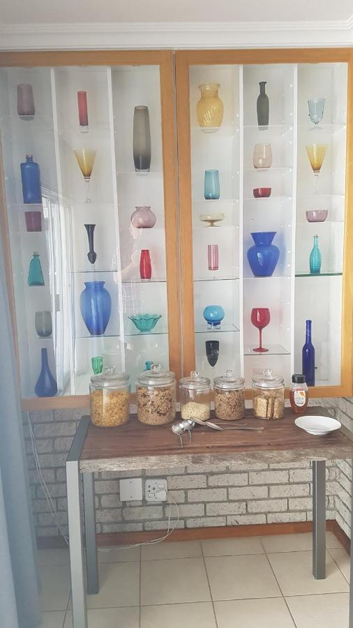 Besigheim Bed & Breakfast Стеленбош Екстериор снимка