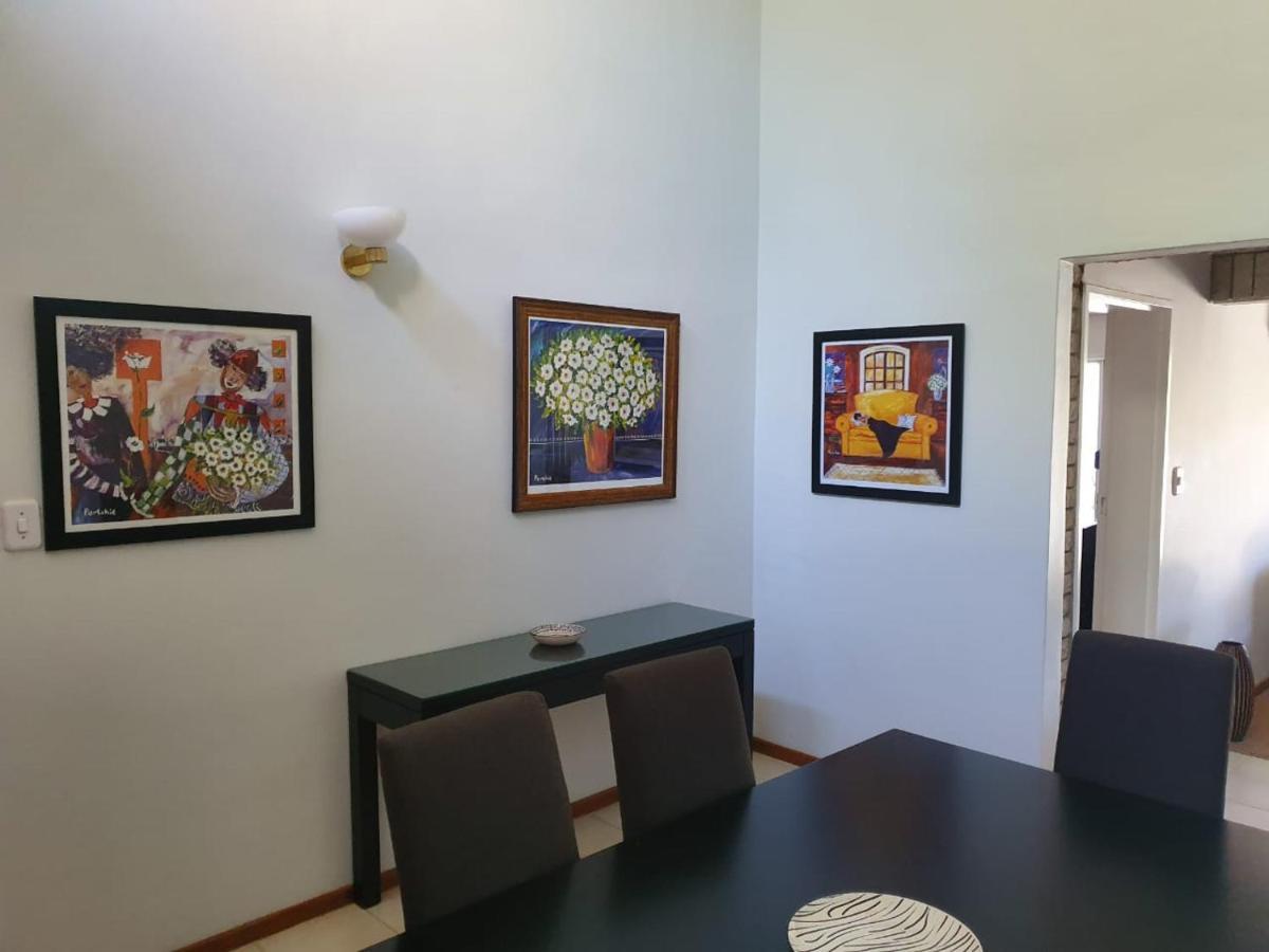 Besigheim Bed & Breakfast Стеленбош Екстериор снимка