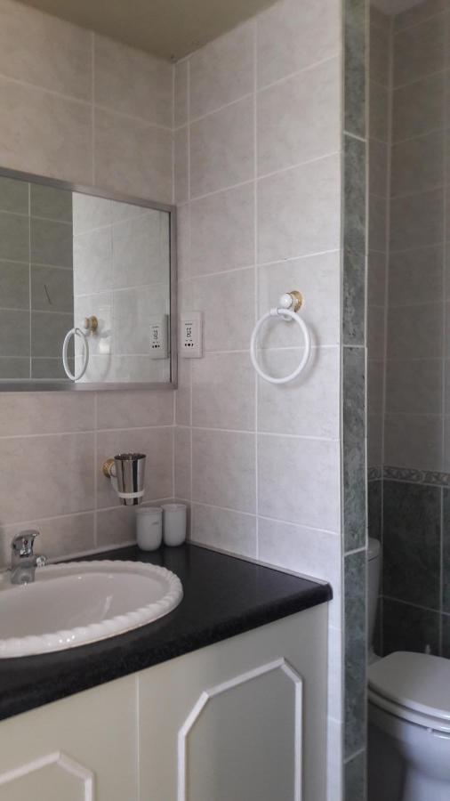 Besigheim Bed & Breakfast Стеленбош Екстериор снимка